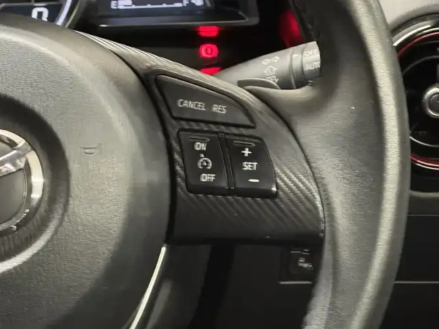 マツダ ＣＸ－３ XD ツーリング 三重県 2015(平27)年 5.9万km ソウルレッドプレミアムメタリック 1.5L ディーゼルターボ/2WD/MTモード付フロア6AT/BOSEサウンドシステム/純正 7インチナビ/（FM/AM/aha/Stitcher/Bluetooth/USB/【OP】CD/AUX/DVD/TV）/バックカメラ/ドライブレコーダー 前方/ETC/安全/・スマートシティブレーキサポート（SCBS）/・ブラインドスポットモニタリング（BSM：リヤクロストラフィックアラート機能付）/・AT誤発進抑制制御/・TRC　トラクションコントロールシステム/装備/・クルーズコントロール/・ハーフレザーシート/・オートエアコン/・オートライト/・LED ヘッドライト/・レインセンサーワイパー（オートフロントワイパー）/・パドルシフト/・ステアリングスイッチ/・プッシュスタート/・純正18inAW/・保/取/・予備スマートキーx1/など