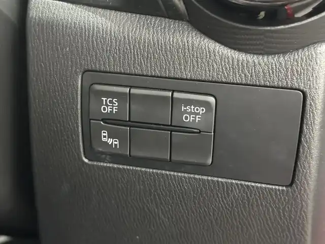 マツダ ＣＸ－３ XD ツーリング 三重県 2015(平27)年 5.9万km ソウルレッドプレミアムメタリック 1.5L ディーゼルターボ/2WD/MTモード付フロア6AT/BOSEサウンドシステム/純正 7インチナビ/（FM/AM/aha/Stitcher/Bluetooth/USB/【OP】CD/AUX/DVD/TV）/バックカメラ/ドライブレコーダー 前方/ETC/安全/・スマートシティブレーキサポート（SCBS）/・ブラインドスポットモニタリング（BSM：リヤクロストラフィックアラート機能付）/・AT誤発進抑制制御/・TRC　トラクションコントロールシステム/装備/・クルーズコントロール/・ハーフレザーシート/・オートエアコン/・オートライト/・LED ヘッドライト/・レインセンサーワイパー（オートフロントワイパー）/・パドルシフト/・ステアリングスイッチ/・プッシュスタート/・純正18inAW/・保/取/・予備スマートキーx1/など