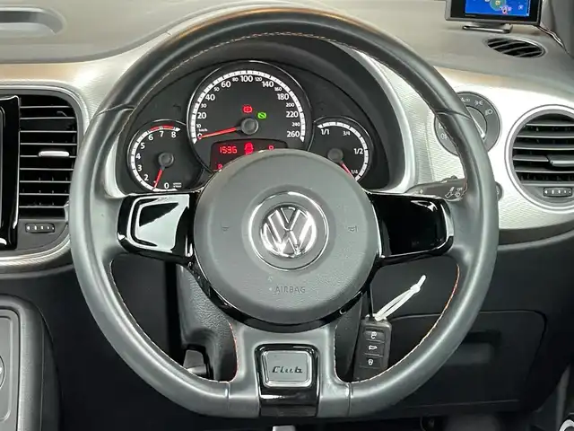 フォルクスワーゲン ザ・ビートル クラブ 鹿児島県 2016(平28)年 5万km オレンジ 禁煙車/社外ナビ/バックカメラ/ETC/前後ドライブレコーダー/純正フロアマット/純正17インチアルミホイール