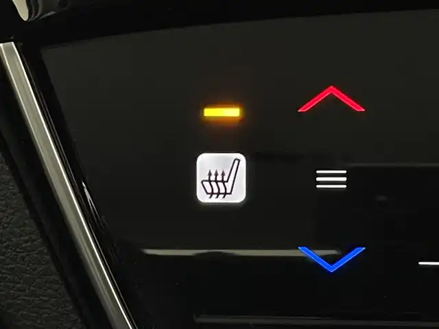 ホンダ ヴェゼル ハイブリッド Z ホンダセンシング 愛知県 2019(令1)年 7.1万km プラチナホワイトパール 純正ナビ　禁煙　シートヒーター　バックカメラ　フルセグ　ＤＶＤ　前後ドラレコ　ＥＴＣ　カープレイ対応　黒ハーフレザー　ホンダセンシング　衝突軽減　レーンキープ　パドルシフト　ＬＥＤオートライト　フォグ 純正17型アルミホイール　カーテンエアバッグ　プラズマクラスター　電子パーキング　防眩ミラー　プッシュスタート　スマートキー