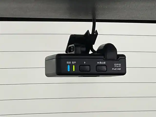 ホンダ ヴェゼル ハイブリッド Z ホンダセンシング 愛知県 2019(令1)年 7.1万km プラチナホワイトパール 純正ナビ　禁煙　シートヒーター　バックカメラ　フルセグ　ＤＶＤ　前後ドラレコ　ＥＴＣ　カープレイ対応　黒ハーフレザー　ホンダセンシング　衝突軽減　レーンキープ　パドルシフト　ＬＥＤオートライト　フォグ 純正17型アルミホイール　カーテンエアバッグ　プラズマクラスター　電子パーキング　防眩ミラー　プッシュスタート　スマートキー
