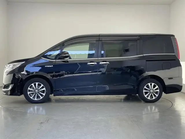 トヨタ エスクァイア ハイブリッド Gi 愛知県 2020(令2)年 2.4万km ブラック 純正９型ナビ　純正後席モニター　禁煙車　バックカメラ　ＥＴＣ　ハーフレザー　シートヒーター　クルコン　　前後ドラレコ　セーフティセンス　衝突軽減　コーナーセンサー　ＬＥＤライト　ＵＳＢ　両側パワスラ