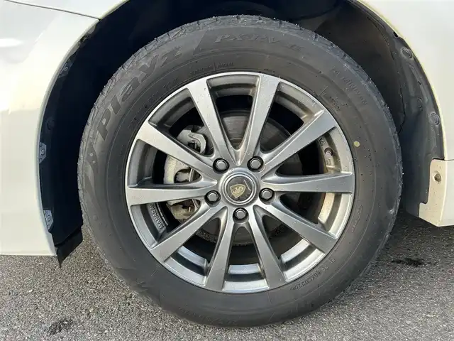 トヨタ プリウス α S 福島県 2015(平27)年 12.8万km ホワイトパールクリスタルシャイン (株)IDOMが運営する【じしゃロン福島店】の自社ローン専用車両になります。こちらは現金またはオートローンご利用時の価格です。自社ローンご希望の方は別途その旨お申付け下さい/純正ナビ/フルセグテレビ/バックカメラ/ETC/ドライブレコーダー/Bluetooth/ドアバイザー/革巻きステアリング/ステアリングリモコン/禁煙車