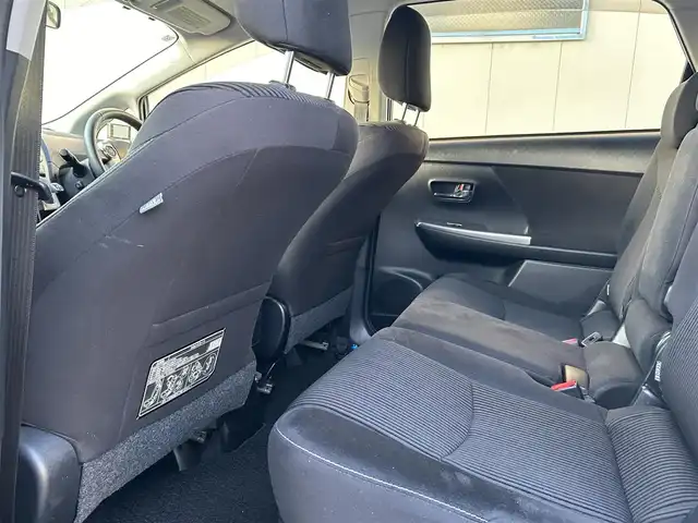 トヨタ プリウス α S 福島県 2015(平27)年 12.8万km ホワイトパールクリスタルシャイン (株)IDOMが運営する【じしゃロン福島店】の自社ローン専用車両になります。こちらは現金またはオートローンご利用時の価格です。自社ローンご希望の方は別途その旨お申付け下さい/純正ナビ/フルセグテレビ/バックカメラ/ETC/ドライブレコーダー/Bluetooth/ドアバイザー/革巻きステアリング/ステアリングリモコン/禁煙車