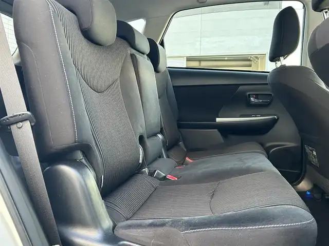 トヨタ プリウス α S 福島県 2015(平27)年 12.8万km ホワイトパールクリスタルシャイン (株)IDOMが運営する【じしゃロン福島店】の自社ローン専用車両になります。こちらは現金またはオートローンご利用時の価格です。自社ローンご希望の方は別途その旨お申付け下さい/純正ナビ/フルセグテレビ/バックカメラ/ETC/ドライブレコーダー/Bluetooth/ドアバイザー/革巻きステアリング/ステアリングリモコン/禁煙車