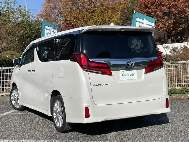 トヨタ アルファード S 埼玉県 2020(令2)年 3.4万km ホワイトパールクリスタルシャイン ワンオーナー車/セーフティセンス/純正９型ナビTV/純正フリップダウンモニター/バックカメラ/ビルトインETC/両側パワースライドドア/LEDヘッドライト/クリアランスソナー/純正１８インチアルミ/レーダークルーズコントロール/衝突軽減ブレーキ/革調シートカバー/プッシュスタート/スマートキー/走行３３６８０キロ/保証書付整備手帳/取扱説明書