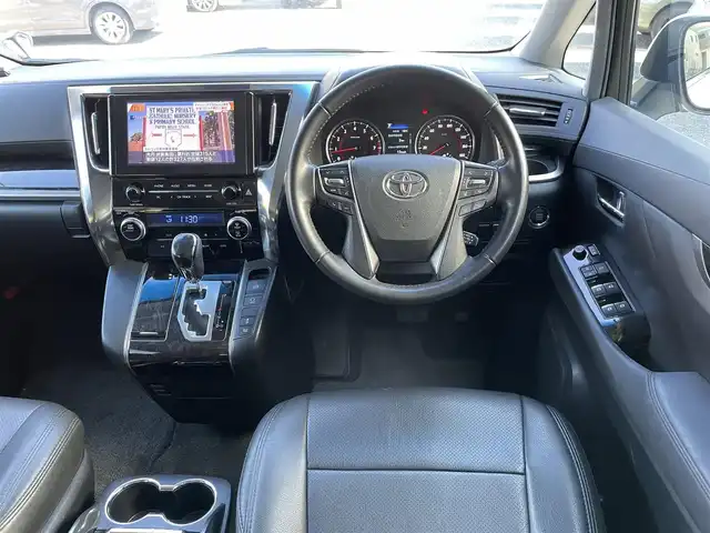 トヨタ アルファード S 埼玉県 2020(令2)年 3.4万km ホワイトパールクリスタルシャイン ワンオーナー車/セーフティセンス/純正９型ナビTV/純正フリップダウンモニター/バックカメラ/ビルトインETC/両側パワースライドドア/LEDヘッドライト/クリアランスソナー/純正１８インチアルミ/レーダークルーズコントロール/衝突軽減ブレーキ/革調シートカバー/プッシュスタート/スマートキー/走行３３６８０キロ/保証書付整備手帳/取扱説明書