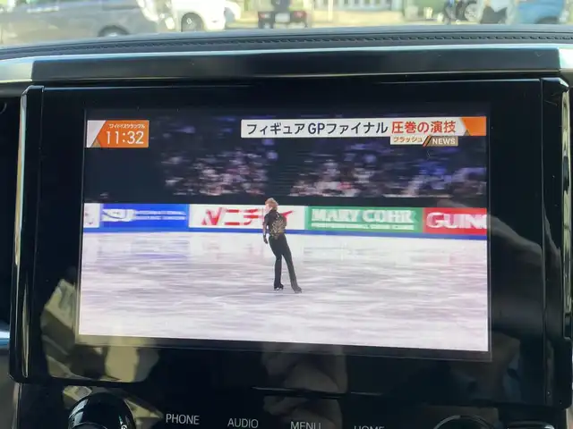 トヨタ アルファード S 埼玉県 2020(令2)年 3.4万km ホワイトパールクリスタルシャイン ワンオーナー車/セーフティセンス/純正９型ナビTV/純正フリップダウンモニター/バックカメラ/ビルトインETC/両側パワースライドドア/LEDヘッドライト/クリアランスソナー/純正１８インチアルミ/レーダークルーズコントロール/衝突軽減ブレーキ/革調シートカバー/プッシュスタート/スマートキー/走行３３６８０キロ/保証書付整備手帳/取扱説明書