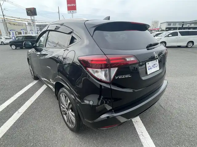 ホンダ ヴェゼル ハイブリッド Z 熊本県 2015(平27)年 10.4万km クリスタルブラックパール (株)IDOMが運営する【じしゃロン熊本店】の自社ローン専用車両になります。こちらは現金またはオートローンご利用時の価格です。自社ローンご希望の方は別途その旨お申付け下さい　/純正ナビ/バックカメラ/フルセグテレビ/DVD/CD/Bluetooth接続/ビルトインETC/ハーフレザーシート/シートヒーター/クルーズコントロール/LEDヘッドライト/スマートキー