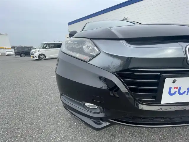 ホンダ ヴェゼル ハイブリッド Z 熊本県 2015(平27)年 10.4万km クリスタルブラックパール (株)IDOMが運営する【じしゃロン熊本店】の自社ローン専用車両になります。こちらは現金またはオートローンご利用時の価格です。自社ローンご希望の方は別途その旨お申付け下さい　/純正ナビ/バックカメラ/フルセグテレビ/DVD/CD/Bluetooth接続/ビルトインETC/ハーフレザーシート/シートヒーター/クルーズコントロール/LEDヘッドライト/スマートキー
