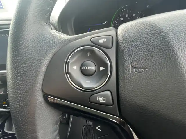 ホンダ ヴェゼル ハイブリッド Z 熊本県 2015(平27)年 10.4万km クリスタルブラックパール (株)IDOMが運営する【じしゃロン熊本店】の自社ローン専用車両になります。こちらは現金またはオートローンご利用時の価格です。自社ローンご希望の方は別途その旨お申付け下さい　/純正ナビ/バックカメラ/フルセグテレビ/DVD/CD/Bluetooth接続/ビルトインETC/ハーフレザーシート/シートヒーター/クルーズコントロール/LEDヘッドライト/スマートキー
