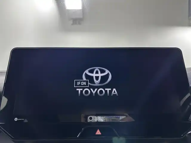 トヨタ ハリアー Z 佐賀県 2021(令3)年 2.7万km ホワイトパールクリスタルシャイン 純正12.3インチディスプレイオーディオ/フルセグTV/Bluetooth/Androidauto/Applecarplay/JBLサウンド/パノラマガラスルーフ/バックカメラ/デジタルインナールームミラー/衝突被害軽減システム/ブラインドスポットモニター/ヘッドアップディスプレイ/レーダークルーズコントロール/レーンアシスト/パーキングサポートブレーキ/ロードサインアシスト/クリアランスソナー/オートライト/オートマチックハイビーム/LEDヘッドライト/LEDフォグライト/電子パーキング/ブレーキホールド/ビルトインETC2.0/運転席パワーシート/ハーフレザシート/パワーバックドア/純正19インチアルミホイール/純正フロアマット/ISOFIX対応/スマートキー/スペアキー×１