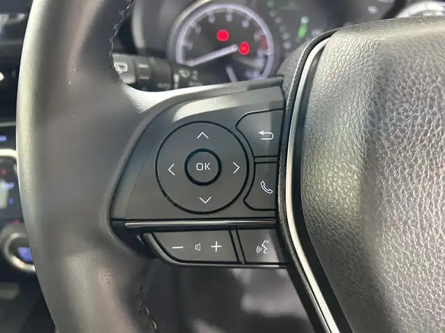 トヨタ ハリアー Z 佐賀県 2021(令3)年 2.7万km ホワイトパールクリスタルシャイン 純正12.3インチディスプレイオーディオ/フルセグTV/Bluetooth/Androidauto/Applecarplay/JBLサウンド/パノラマガラスルーフ/バックカメラ/デジタルインナールームミラー/衝突被害軽減システム/ブラインドスポットモニター/ヘッドアップディスプレイ/レーダークルーズコントロール/レーンアシスト/パーキングサポートブレーキ/ロードサインアシスト/クリアランスソナー/オートライト/オートマチックハイビーム/LEDヘッドライト/LEDフォグライト/電子パーキング/ブレーキホールド/ビルトインETC2.0/運転席パワーシート/ハーフレザシート/パワーバックドア/純正19インチアルミホイール/純正フロアマット/ISOFIX対応/スマートキー/スペアキー×１