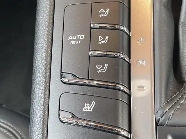 ポルシェ マカン 鹿児島県 2019(令1)年 4.5万km 青 禁煙車/純正ナビ/バックカメラ・サイドカメラ・全周囲カメラ/ETC/マイアミブルー/スポクロ/アダプティブエアサス/スポーツデザインパッケージ/20インチマカンターボホイール/スポーツテールパイプ/ティンテッドLEDテールライト/シートヒーター/エントリードライブ/パワーステアリングプラス