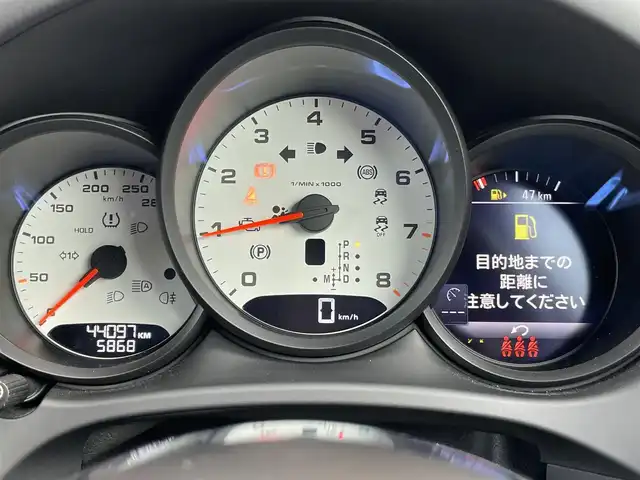 ポルシェ マカン 鹿児島県 2019(令1)年 4.5万km 青 禁煙車/純正ナビ/バックカメラ・サイドカメラ・全周囲カメラ/ETC/マイアミブルー/スポクロ/アダプティブエアサス/スポーツデザインパッケージ/20インチマカンターボホイール/スポーツテールパイプ/ティンテッドLEDテールライト/シートヒーター/エントリードライブ/パワーステアリングプラス