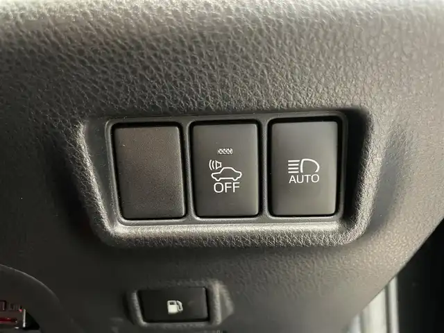 トヨタ Ｃ－ＨＲ G 鹿児島県 2018(平30)年 5万km ブラックマイカ 社外SDナビ　（フルセグTV Bluetooth CD DVD ）/バックカメラ　/トヨタセーフティセンス　/アダプティブクルーズコントロール　/レーンキープアシスト　/オートハイビーム/ビルトインETC/ハーフレザーシート/DN席シートヒーター/LEDヘッドライト/純正アルミホイール