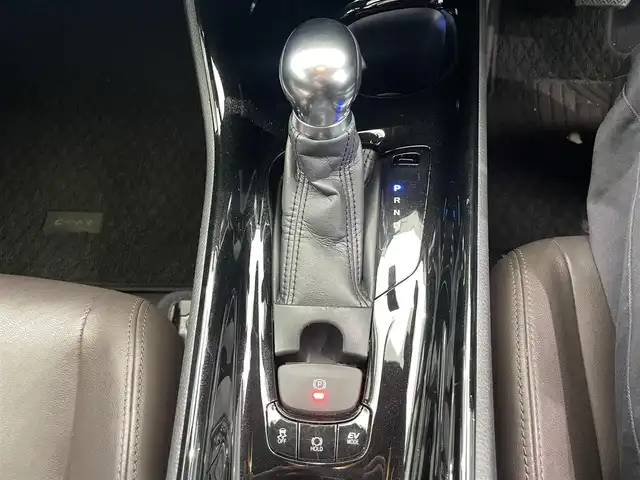 トヨタ Ｃ－ＨＲ G 鹿児島県 2018(平30)年 5万km ブラックマイカ 社外SDナビ　（フルセグTV Bluetooth CD DVD ）/バックカメラ　/トヨタセーフティセンス　/アダプティブクルーズコントロール　/レーンキープアシスト　/オートハイビーム/ビルトインETC/ハーフレザーシート/DN席シートヒーター/LEDヘッドライト/純正アルミホイール