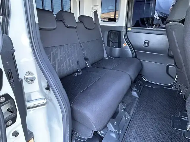 トヨタ タンク カスタムG－T 島根県 2017(平29)年 7.1万km パールホワイトⅢ 登録時走行距離　70953km/純正ナビ（Bluetooth.AM.FM）/フルセグテレビ/バックカメラ/フリップダウンモニター/両側パワースライドドア/クルーズコントロール/オートライト/レーンアシスト/横滑り防止装置/コーナーセンサー/ドライブレコーダー/ロールサンシェード/LEDライト/スペアキー/ETC