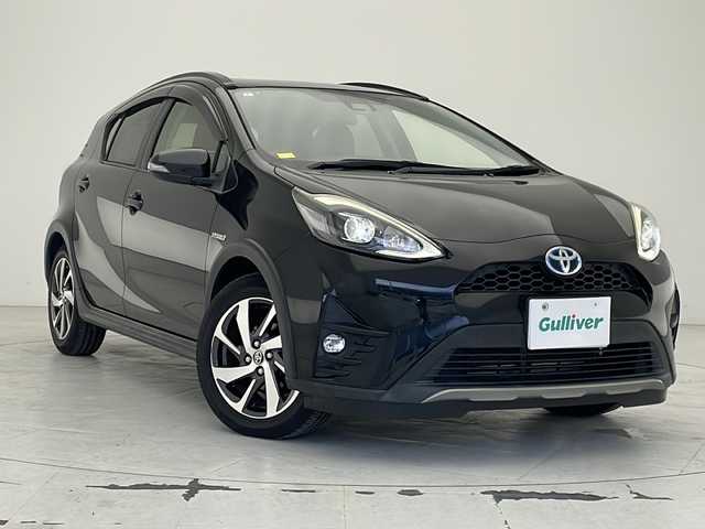 トヨタ アクア クロスオーバー 沖縄県 2018(平30)年 7.1万km ブラックマイカ 純正ナビ(ＮＳＺＴ－Ｙ６６Ｔ)/(フルセグＴＶ　Ｂｌｕｅｔｏｏｔｈ　ＣＤ　ＤＶＤ　ＡＭ　ＦＭ)　/バックカメラ　/ドライブレコーダー　/ＥＴＣ　/ハーフレザーシート　/ＬＥＤヘッドライト　/純正アルミホイール　/純正フロアマット　/禁煙車/オートライト/オートマチックハイビーム