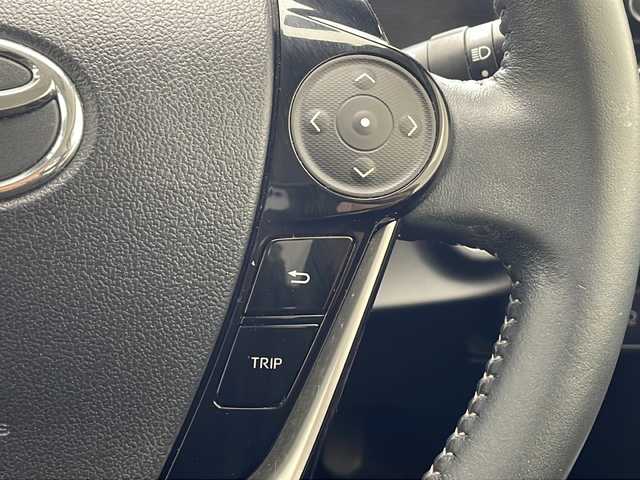 トヨタ アクア クロスオーバー 沖縄県 2018(平30)年 7.1万km ブラックマイカ 純正ナビ(ＮＳＺＴ－Ｙ６６Ｔ)/(フルセグＴＶ　Ｂｌｕｅｔｏｏｔｈ　ＣＤ　ＤＶＤ　ＡＭ　ＦＭ)　/バックカメラ　/ドライブレコーダー　/ＥＴＣ　/ハーフレザーシート　/ＬＥＤヘッドライト　/純正アルミホイール　/純正フロアマット　/禁煙車/オートライト/オートマチックハイビーム