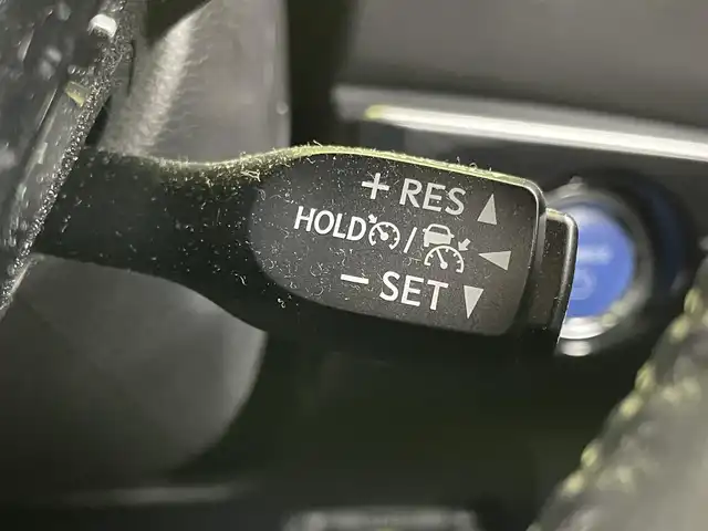 トヨタ プリウス ＰＨＶ A 岡山県 2019(令1)年 6.8万km アティチュードブラックマイカ モデリスタエアロ（F・S・R）/セーフティセンス/ディーラーオプションナビ（NSZT-Y68T）/フルセグTV/Bluetooth/パノラミックビューモニター/革調シートカバー/レーダークルーズ/シートヒーター（運転席・助手席）/パワーシート（運転席）/パーキングサポート/ブラインドスポットモニタリング/LEDオートライト/USB端子・HDMI端子/ビルトインETC/トヨタ純正ホイール