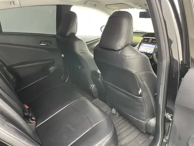 トヨタ プリウス ＰＨＶ A 岡山県 2019(令1)年 6.8万km アティチュードブラックマイカ モデリスタエアロ（F・S・R）/セーフティセンス/ディーラーオプションナビ（NSZT-Y68T）/フルセグTV/Bluetooth/パノラミックビューモニター/革調シートカバー/レーダークルーズ/シートヒーター（運転席・助手席）/パワーシート（運転席）/パーキングサポート/ブラインドスポットモニタリング/LEDオートライト/USB端子・HDMI端子/ビルトインETC/トヨタ純正ホイール