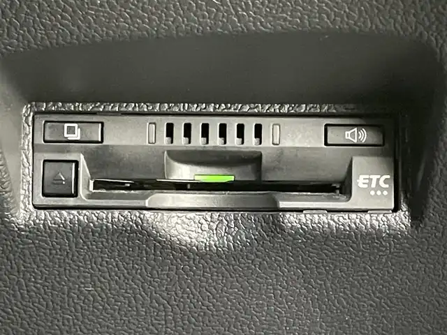 トヨタ プリウス ＰＨＶ A 岡山県 2019(令1)年 6.8万km アティチュードブラックマイカ モデリスタエアロ（F・S・R）/セーフティセンス/ディーラーオプションナビ（NSZT-Y68T）/フルセグTV/Bluetooth/パノラミックビューモニター/革調シートカバー/レーダークルーズ/シートヒーター（運転席・助手席）/パワーシート（運転席）/パーキングサポート/ブラインドスポットモニタリング/LEDオートライト/USB端子・HDMI端子/ビルトインETC/トヨタ純正ホイール