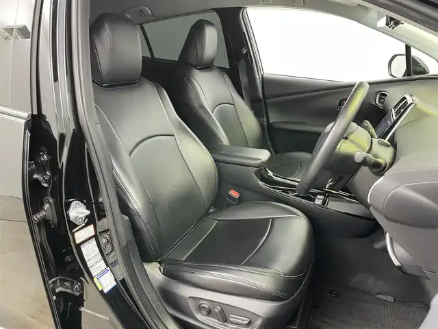 トヨタ プリウス ＰＨＶ A 岡山県 2019(令1)年 6.8万km アティチュードブラックマイカ モデリスタエアロ（F・S・R）/セーフティセンス/ディーラーオプションナビ（NSZT-Y68T）/フルセグTV/Bluetooth/パノラミックビューモニター/革調シートカバー/レーダークルーズ/シートヒーター（運転席・助手席）/パワーシート（運転席）/パーキングサポート/ブラインドスポットモニタリング/LEDオートライト/USB端子・HDMI端子/ビルトインETC/トヨタ純正ホイール