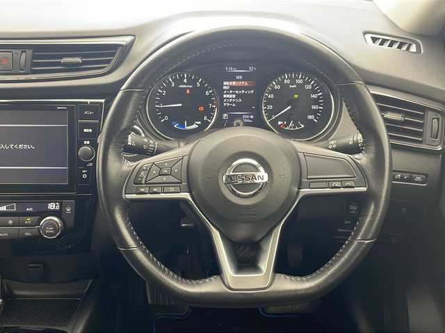 日産 エクストレイル ハイブリッド 20X 沖縄県 2018(平30)年 8.6万km ブリリアントホワイトパール 純正９型ナビ　【MM517D-L】/(フルセグTV　Bluetooth　FM/AM　CD/DVD)　/バックカメラ/エマージェンシーブレーキ　/LEDヘッドライト　/パワーバックドア　/プッシュスタート　/スマートキー　/レザーシート　/ドライブレコーダー　/ETC