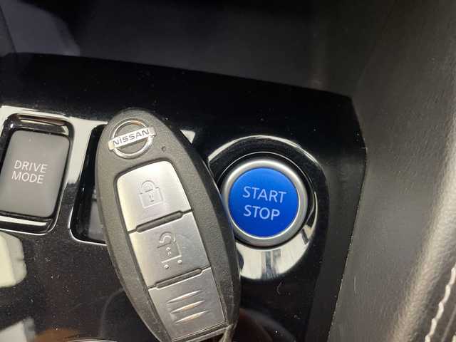 日産 キックス X ツートーンインテリアED 愛媛県 2020(令2)年 5.5万km ラディアントレッド/ピュアブラック 2トーン 純正9インチナビ/フルセグTV　Bluetooth/プロパイロット/アラウンドビューモニター/シートヒーター/ハンドルヒーター/デジタルインナーミラー/電子パーキングブレーキ/ステアリングリモコン/ETC/スマートキー