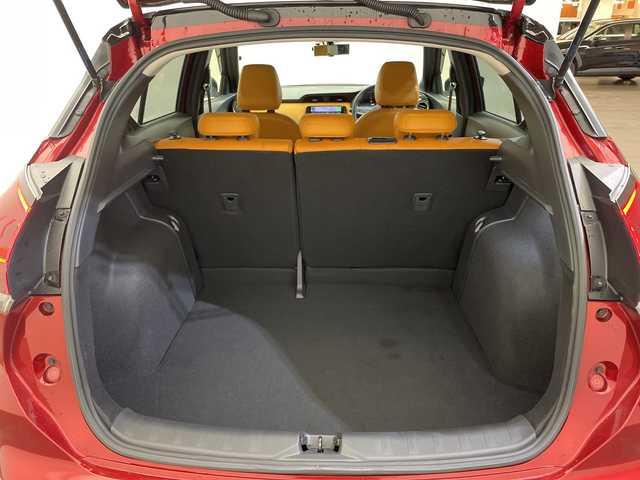 日産 キックス X ツートーンインテリアED 愛媛県 2020(令2)年 5.5万km ラディアントレッド/ピュアブラック 2トーン 純正9インチナビ/フルセグTV　Bluetooth/プロパイロット/アラウンドビューモニター/シートヒーター/ハンドルヒーター/デジタルインナーミラー/電子パーキングブレーキ/ステアリングリモコン/ETC/スマートキー