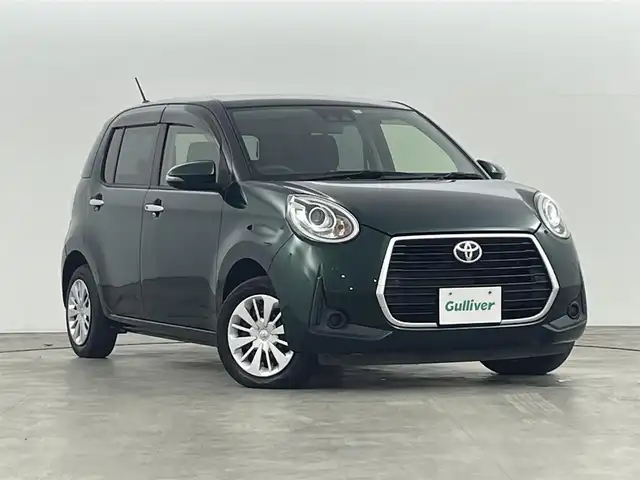 トヨタ パッソ モーダ 福島県 2020(令2)年 3.3万km ダークエメラルドマイカ トヨタセーフティセンス/・プリクラッシュセーフティ/・衝突被害軽減システム/・盗難防止装置/・車線逸脱防止機能/・前後コーナーセンサー/・スマートアシスト/純正7インチSDナビ/・品番：NSCN-W68/・フルセグTV/BT/CD/AM/FM/クルーズコントロール/LEDオートライト/・オートハイビーム/ベンチシート/アイドリングストップ/電動格納ミラー/・ウィンカーミラー/ドアバイザー/純正フロアマット/アイドリングストップ/プッシュスタート/・スマートキー/・スペアキー