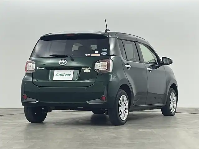 トヨタ パッソ モーダ 福島県 2020(令2)年 3.3万km ダークエメラルドマイカ トヨタセーフティセンス/・プリクラッシュセーフティ/・衝突被害軽減システム/・盗難防止装置/・車線逸脱防止機能/・前後コーナーセンサー/・スマートアシスト/純正7インチSDナビ/・品番：NSCN-W68/・フルセグTV/BT/CD/AM/FM/クルーズコントロール/LEDオートライト/・オートハイビーム/ベンチシート/アイドリングストップ/電動格納ミラー/・ウィンカーミラー/ドアバイザー/純正フロアマット/アイドリングストップ/プッシュスタート/・スマートキー/・スペアキー