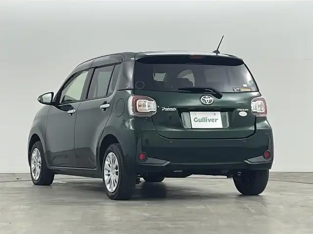 トヨタ パッソ モーダ 福島県 2020(令2)年 3.3万km ダークエメラルドマイカ トヨタセーフティセンス/・プリクラッシュセーフティ/・衝突被害軽減システム/・盗難防止装置/・車線逸脱防止機能/・前後コーナーセンサー/・スマートアシスト/純正7インチSDナビ/・品番：NSCN-W68/・フルセグTV/BT/CD/AM/FM/クルーズコントロール/LEDオートライト/・オートハイビーム/ベンチシート/アイドリングストップ/電動格納ミラー/・ウィンカーミラー/ドアバイザー/純正フロアマット/アイドリングストップ/プッシュスタート/・スマートキー/・スペアキー