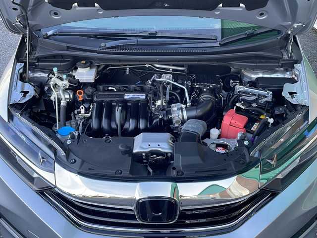 ホンダ シャトル ハイブリッド ホンダセンシング 岐阜県 2022(令4)年 3.6万km ルナシルバーM 禁煙車/社外ナビ/AM/FM/BT/クルーズコントロール/レーンキープアシスト/衝突軽減ブレーキ/バックカメラ/ドライブレコーダー/ビルトインETC/純正フロアマット/ドアバイザー/プッシュスタート/ヘッドライトレベライザー/オートエアコン/オートライト/オートハイビーム/スマートキー