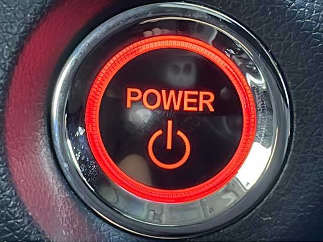 ホンダ シャトル ハイブリッド ホンダセンシング 岐阜県 2022(令4)年 3.6万km ルナシルバーM 禁煙車/社外ナビ/AM/FM/BT/クルーズコントロール/レーンキープアシスト/衝突軽減ブレーキ/バックカメラ/ドライブレコーダー/ビルトインETC/純正フロアマット/ドアバイザー/プッシュスタート/ヘッドライトレベライザー/オートエアコン/オートライト/オートハイビーム/スマートキー