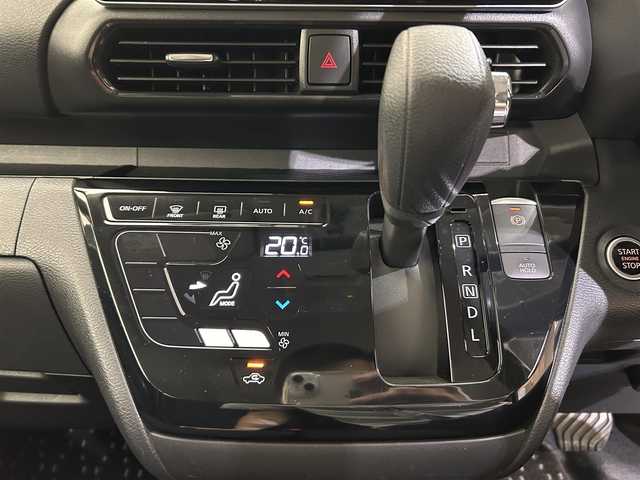 日産 ルークス HWS X プロパイロットED 愛媛県 2021(令3)年 2.4万km ホワイトパール 純正9型ナビ/(Bluetooth/フルセグ)/全周囲カメラ/プロパイロット/両側電動スライド/純正ドライブレコーダー/衝突被害軽減ブレーキ/前後コーナーセンサー/レーンキープアシスト/ビルトインETC/ステアリングスイッチ/オートホールド/ステアリングスイッチ/オートマチックハイビーム/オートライト/スペアキー/取扱説明書/保証書