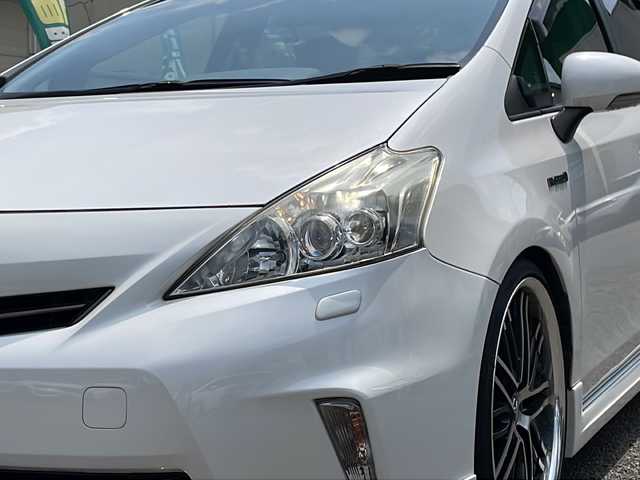 トヨタ プリウス α S 兵庫県 2014(平26)年 3.1万km ホワイトパールクリスタルシャイン アルパイン8型ナビ/CD/DVD/Bluetooth/フルセグTV/バックカメラ/ETC/前後ドライブレコーダー/社外エアロ/社外フロアマット/社外シートカバー/社外20インチAW/ローダウン/ドアバイザー/保証書/取説/スペアキー1本