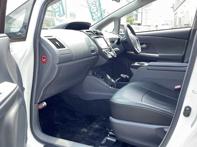 トヨタ プリウス α S 兵庫県 2014(平26)年 3.1万km ホワイトパールクリスタルシャイン アルパイン8型ナビ/CD/DVD/Bluetooth/フルセグTV/バックカメラ/ETC/前後ドライブレコーダー/社外エアロ/社外フロアマット/社外シートカバー/社外20インチAW/ローダウン/ドアバイザー/保証書/取説/スペアキー1本