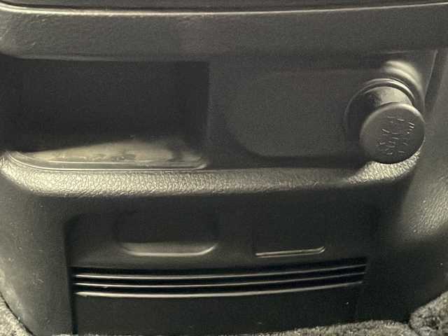 日産 セレナ ハイウェイスター Sエディション 沖縄県 2016(平28)年 8.7万km ダイヤモンドブラック 純正ナビ(ＭＣ３１５Ｄ－Ｗ)/(Ｂｌｕｅｔｏｏｔｈ　フルセグＴＶ　ＣＤ　ＤＶＤ　ＡＭ　ＦＭ)　/バックカメラ　/片側パワースライドドア　/ＵＳＢ入力端子　/ＥＴＣ　/クルーズコントロール/スマートキー　/スペアキー/ステアリングスイッチ　/オートライト/純正フロアマット　/電動格納ミラー/純正アルミホイール/サンシェード