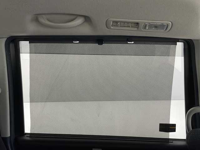 日産 セレナ ハイウェイスター Sエディション 沖縄県 2016(平28)年 8.7万km ダイヤモンドブラック 純正ナビ(ＭＣ３１５Ｄ－Ｗ)/(Ｂｌｕｅｔｏｏｔｈ　フルセグＴＶ　ＣＤ　ＤＶＤ　ＡＭ　ＦＭ)　/バックカメラ　/片側パワースライドドア　/ＵＳＢ入力端子　/ＥＴＣ　/クルーズコントロール/スマートキー　/スペアキー/ステアリングスイッチ　/オートライト/純正フロアマット　/電動格納ミラー/純正アルミホイール/サンシェード