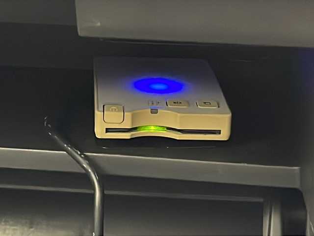 日産 セレナ ハイウェイスター Sエディション 沖縄県 2016(平28)年 8.7万km ダイヤモンドブラック 純正ナビ(ＭＣ３１５Ｄ－Ｗ)/(Ｂｌｕｅｔｏｏｔｈ　フルセグＴＶ　ＣＤ　ＤＶＤ　ＡＭ　ＦＭ)　/バックカメラ　/片側パワースライドドア　/ＵＳＢ入力端子　/ＥＴＣ　/クルーズコントロール/スマートキー　/スペアキー/ステアリングスイッチ　/オートライト/純正フロアマット　/電動格納ミラー/純正アルミホイール/サンシェード