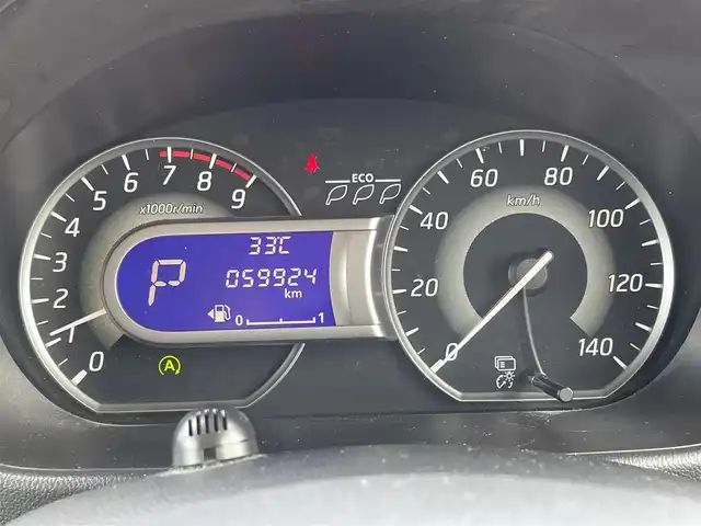 日産 デイズ ルークス ハイウェイスターX 佐賀県 2015(平27)年 6万km スパークリングレッド/ブラック 純正SDナビ/・フルセグTV/CD/DVD/SD/USB/Bluetooth/アラウンドビューモニター/衝突被害軽減ブレーキ/ETC/片側パワースライドドア/後席用エアコン/後席用サイドサンシェード/ISOFIX対応/革巻きステアリング/純正14インチアルミホイール/純正キセノンヘッドライト/純正フォグライト/純正フロアマット/純正ドアバイザ―/新車時保証書/スペアキー１本