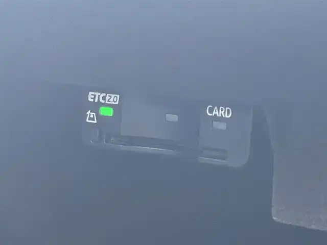 アウディ Ａ８ 55TFSIクワトロ 鹿児島県 2021(令3)年 6.9万km 黒 禁煙車/サンルーフ/純正ナビ/バックカメラ・フロントカメラ・サイドカメラ・全周囲カメラ/パドルシフト/4WD/ETC2.0/パワーバックドア/USB入力端子/パワーシート/純正フロアマット/純正20インチアルミホイール/レザーシート/横滑り防止装置/レーンキープアシスト/オートライト/アダブティブドライブアシスト/アクティブレーンアシスト/アウディレーザーライトパッケージ/ベンチレーション/マトリクスLEDヘッドランプ/バーチャルコックピット/取扱説明書/保証書