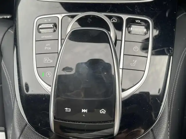 メルセデス・ベンツ Ｅ２２０ｄ ステーションワゴンアバンギャルド 栃木県 2020(令2)年 4.1万km ポーラホワイト パナメリカーナグリル /パノラミックスライディングルーフ /ブルメスターサウンド /ヘッドアップディスプレイ /ワンオーナー  /前後コーナーセンサー  /パワーバックドア/全周囲カメラ /全席シートヒーター  /ドラレコ/保証書/取扱説明書/スペアキー