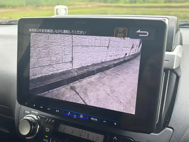 トヨタ ランドクルーザー プラド TX Lパッケージ 長崎県 2014(平26)年 13.1万km ホワイトパールクリスタルシャイン 11型フローティングナビ/(CD/DVD/BT/フルセグ)/バックカメラ/クルーズコントロール/ビルトインETC/黒レザーシート/パワーシート/シートヒーター/スマートキー/プッシュスタート/ドライブレコーダー/社外17インチAW/オートライト/フォグランプ