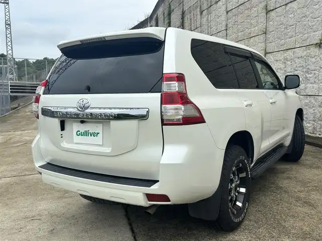 トヨタ ランドクルーザー プラド TX Lパッケージ 長崎県 2014(平26)年 13.1万km ホワイトパールクリスタルシャイン 11型フローティングナビ/(CD/DVD/BT/フルセグ)/バックカメラ/クルーズコントロール/ビルトインETC/黒レザーシート/パワーシート/シートヒーター/スマートキー/プッシュスタート/ドライブレコーダー/社外17インチAW/オートライト/フォグランプ