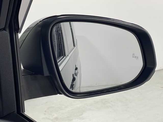 トヨタ ヴォクシー ハイブリッド S－Z 広島県 2024(令6)年 0.9万km グリッターブラックガラスフレーク 禁煙車/純正10.5インチDA/快適利便パッケージ/トヨタチームメイト/全周囲/オートマチックハイビーム/トヨタセーフティーセンス/2.0ETC/純正17インチアルミホイール/パワーバックドア/ハーフレザーシート/レーダークルーズコントロール/スマートキー