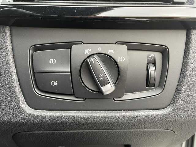 ＢＭＷ ３２８ｉ Mスポーツ 神奈川県 2012(平24)年 5.5万km アルピンホワイトⅢ 純正HDDナビ/CD /DVD /MSV /BT /フルセグ/ミラー内蔵ETC/バックカメラ/Mスポーツステアリング/Mスポーツスカッフプレート/ビルシュタイン車高調/BBS18インチアルミ/ブレンボキャリパー・ディスク/ステンメッシュブレーキホース/next innovationフロントリップ/サイドスポイラー/社外リアンダーカバー/M3用トランクスポイラー/ナギサオート　スタビリンク/ARCタワーバー/フロント2点　リア1点/COX前後ボディダンパー/CPMロアメンバー補強パーツ/LEDルームランプ/レムスマフラー/ユピテル　ドラレコ連動レーダー/HIDヘッドライト/オートライト/HIDフォグ/スマートキー×2/新車時保証書/取扱説明書