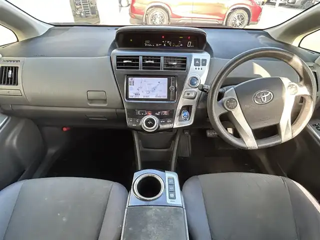 トヨタ プリウス α S 富山県 2013(平25)年 12.5万km シルバーM 純正ナビ（Bluetooth/ワンセグTV/CD/DVD/バックカメラ）/コーナーセンサー/ドライブレコーダー/横滑り防止機能/盗難防止機能/ETC/オートライト/パワーウィンドウ/純正フロアマット/プッシュスタート/パワーステアリング